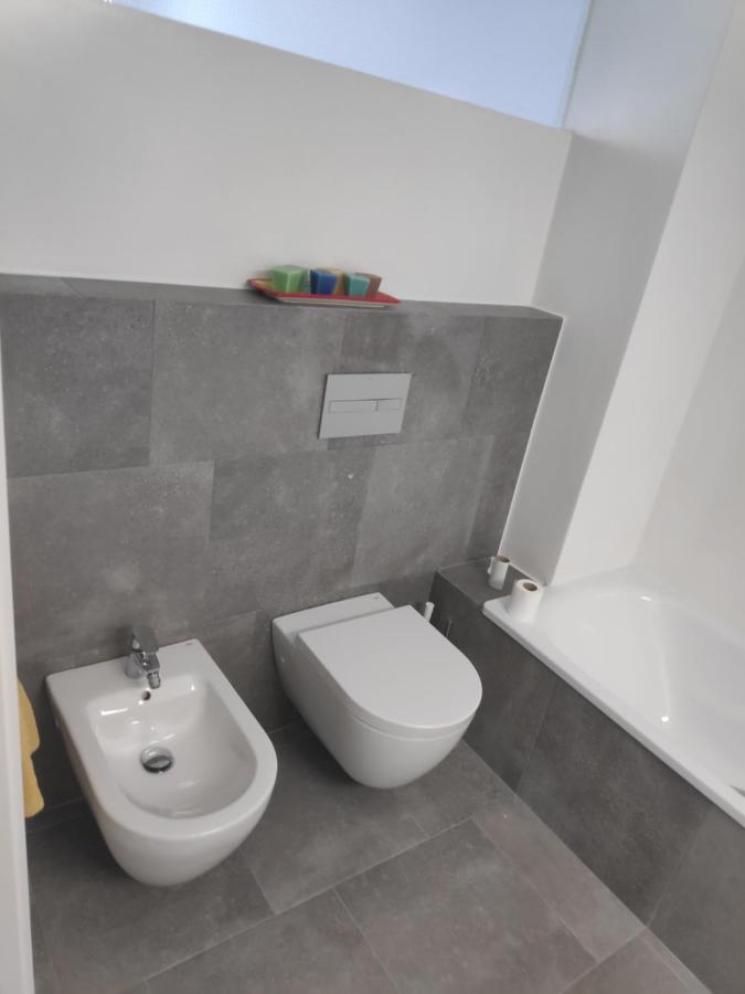 Apartment Close To The Beach With Free Parking Badalona Eksteriør bilde