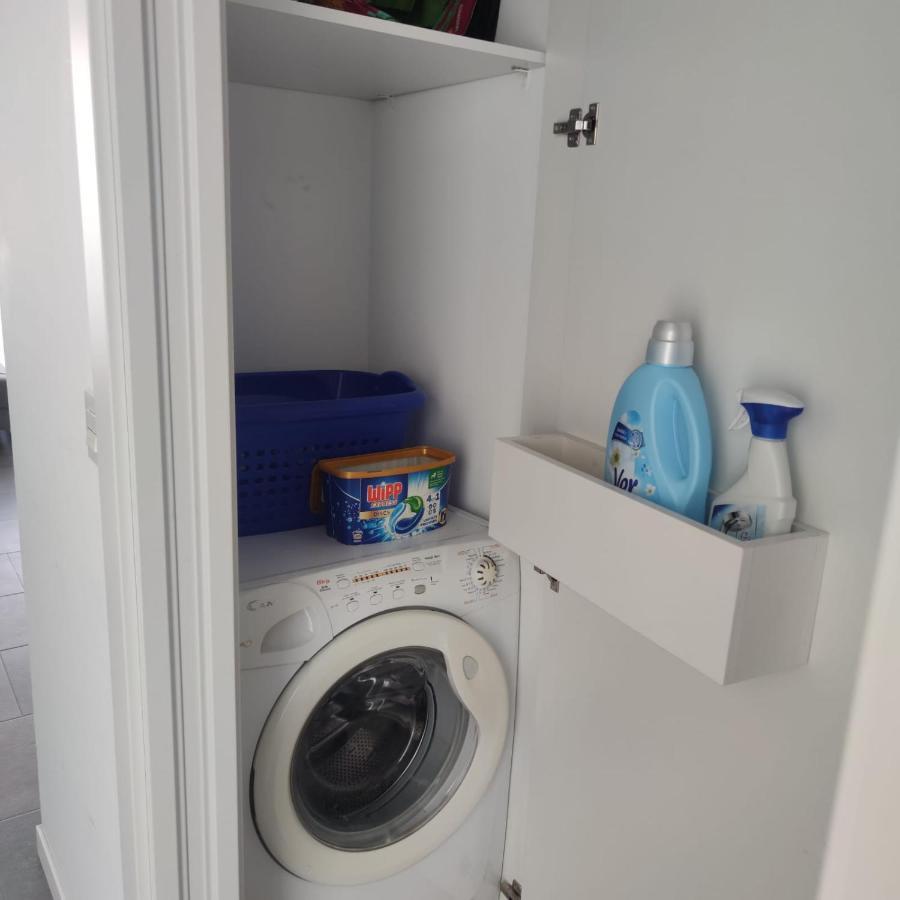 Apartment Close To The Beach With Free Parking Badalona Eksteriør bilde